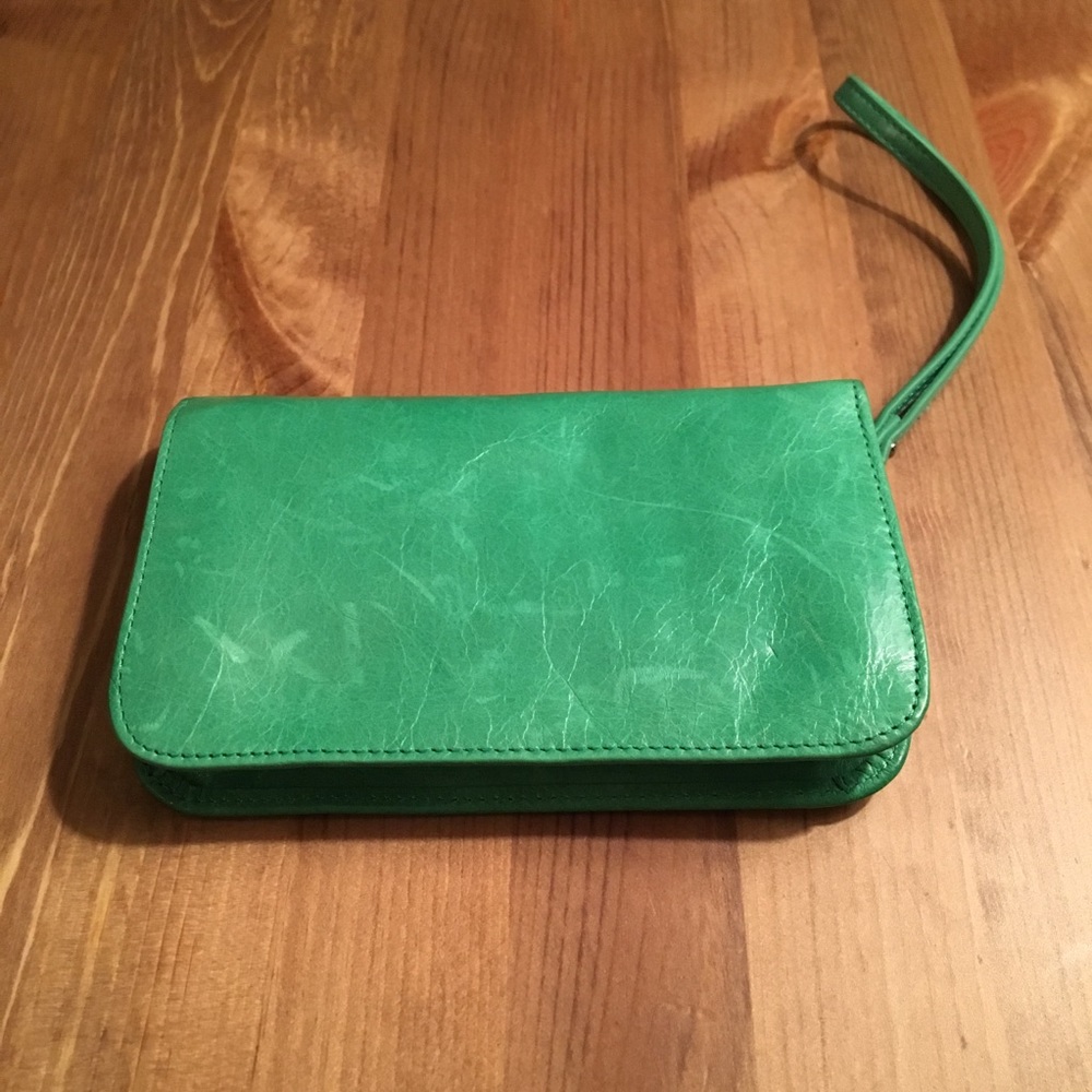 Hobo wallet wristlet green retro